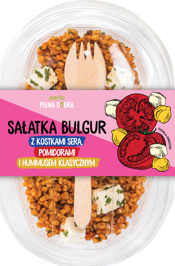 Sałatka bulgur z kostkami sera, pomidorami i hummusem klasycznym